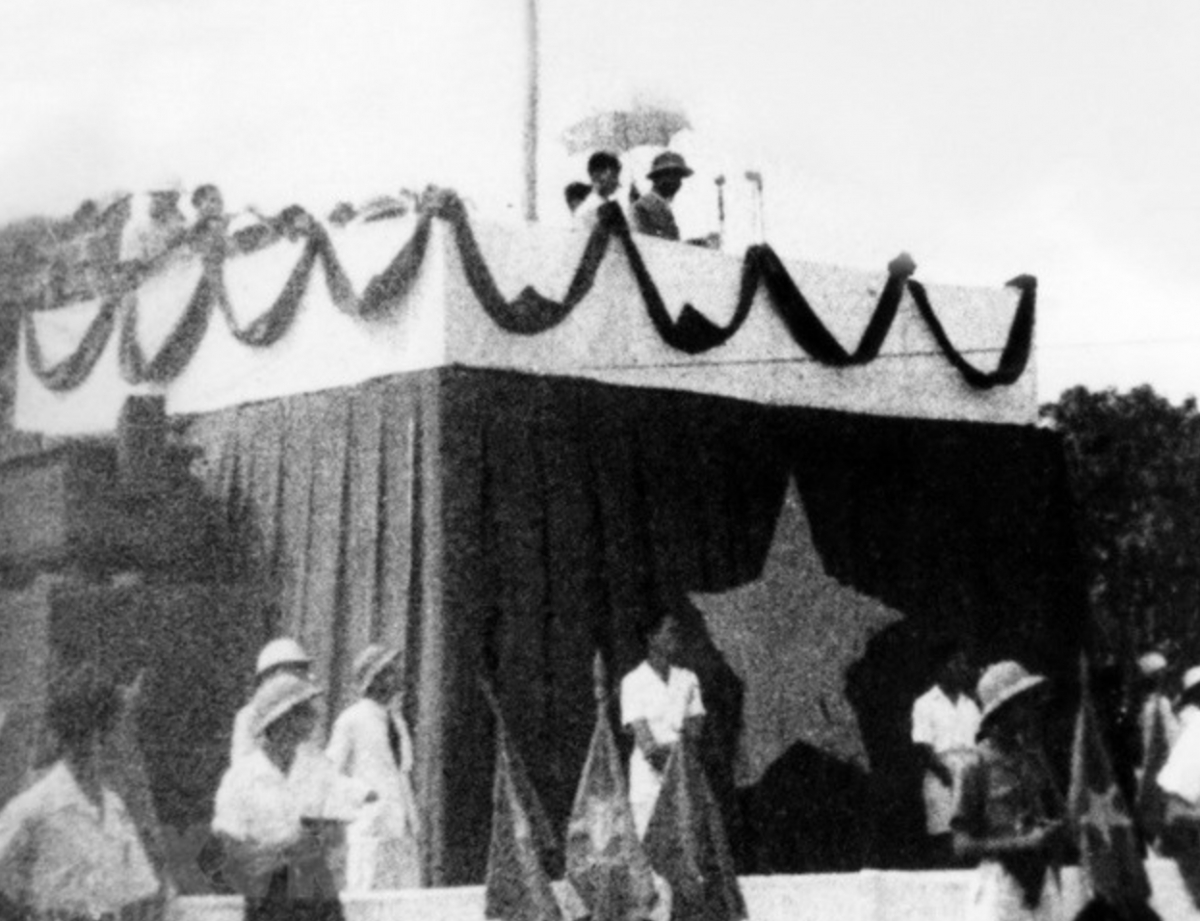Enduring values of Declaration of Independence and spirit of September 2, 1945